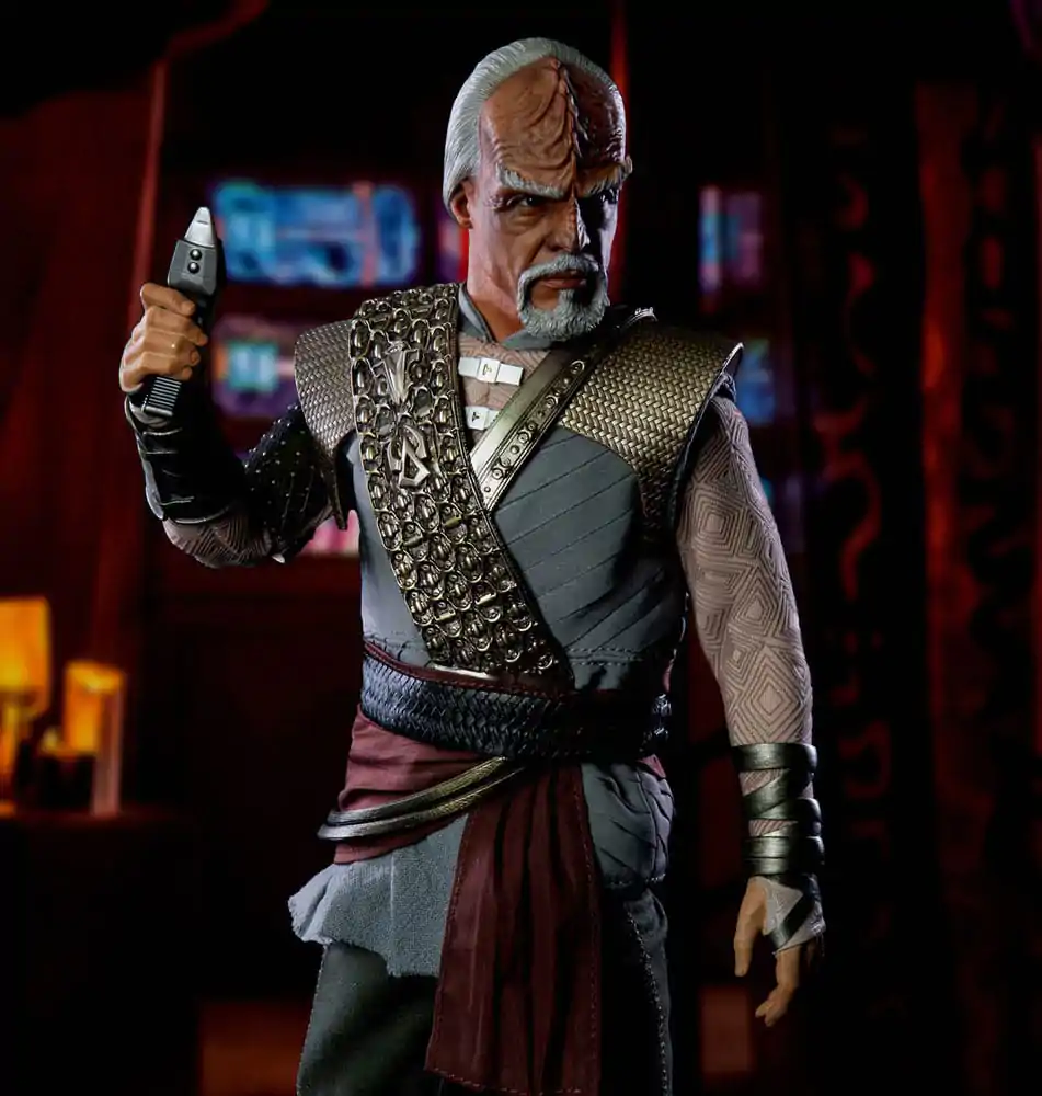 Star Trek: Picard Actionfigur 1/6 Worf 30 cm Produktfoto