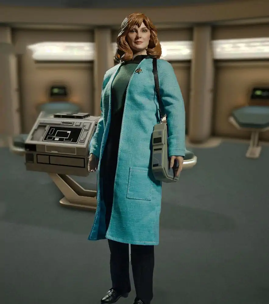 Star Trek: The Next Generation Actionfigur 1/6 Dr. Beverly Crusher (Standard Edition) 27 cm Produktfoto