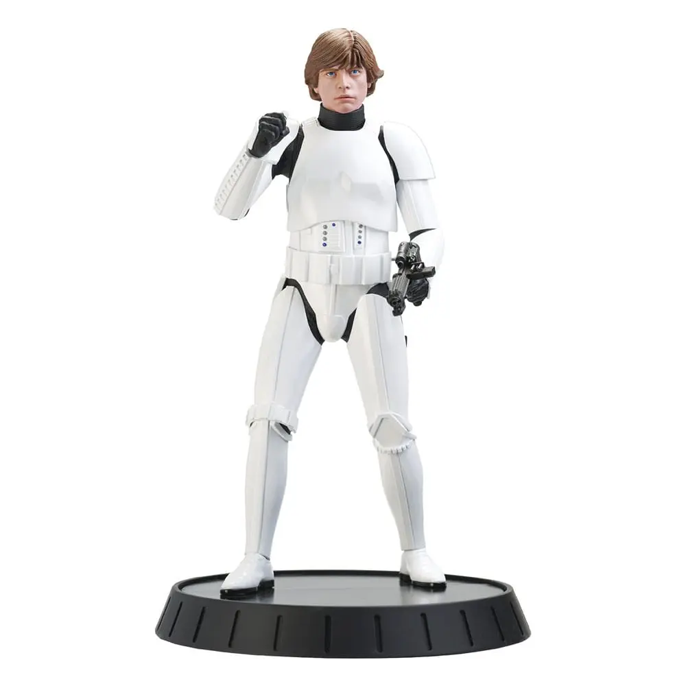 Star Wars Episode IV Milestones Statue 1/6 Luke Skywalker (Stormtrooper Disguise) Previews Exclusive 30 cm Produktfoto