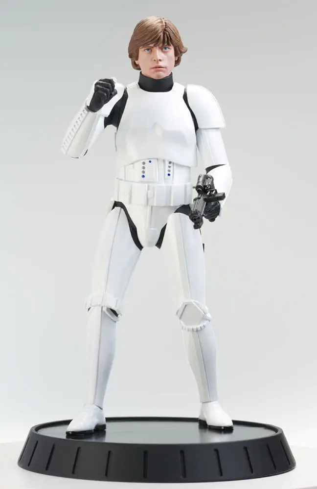 Star Wars Episode IV Milestones Statue 1/6 Luke Skywalker (Stormtrooper Disguise) Previews Exclusive 30 cm Produktfoto