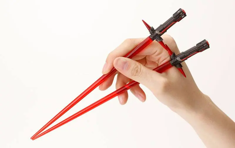 Star Wars Episode VII Essstäbchen Lichtschwert Kylo Ren termékfotó