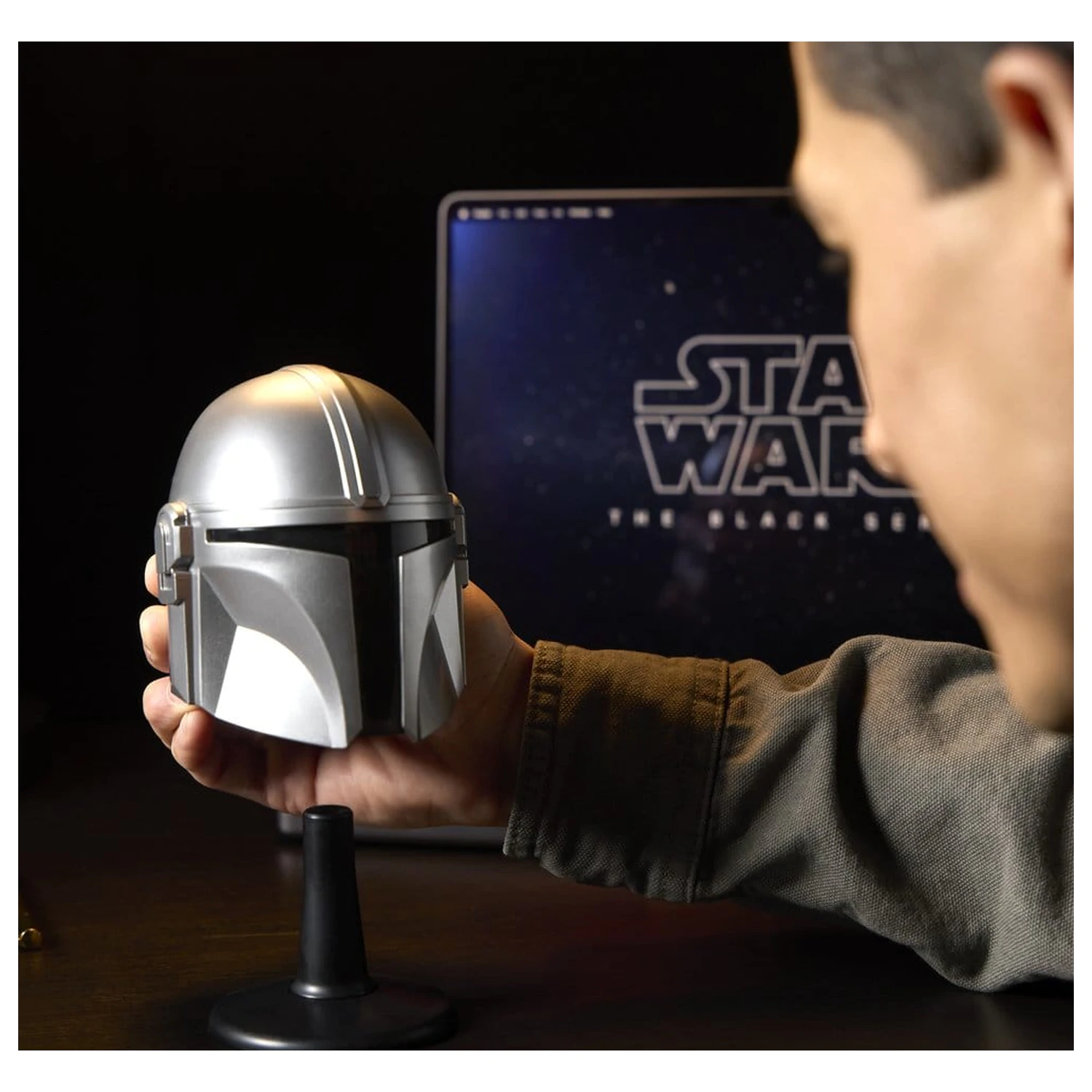 Star Wars: The Mandalorian & Grogu Black Series Mini Helm The Mandalorian Produktfoto