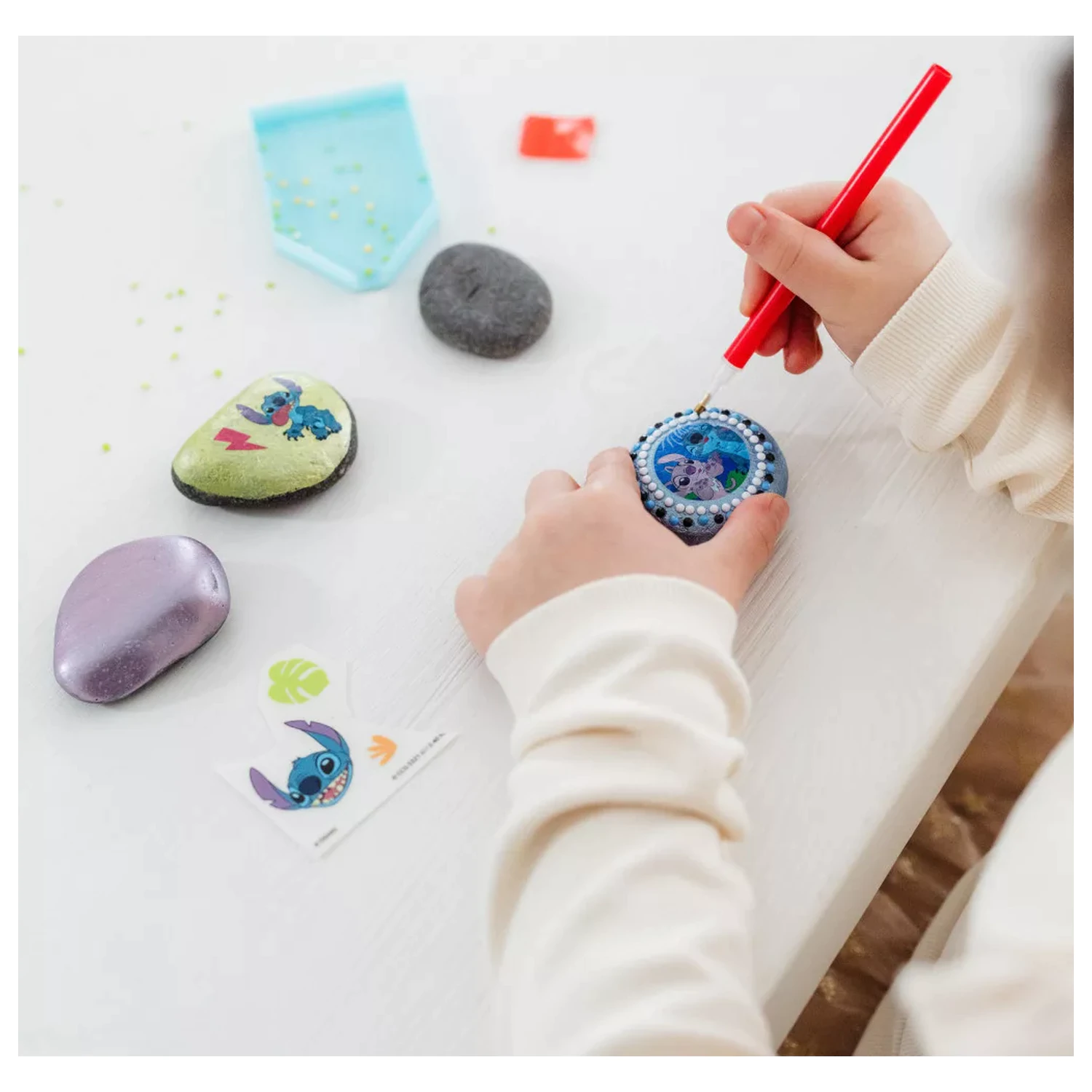Stitch Angel Kieselstein Deko-Kit mit Aufkleber Produktfoto