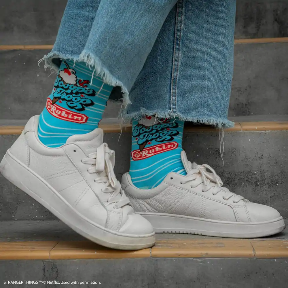 Stranger Things: 1680 Set aus 3 Socken Produktfoto