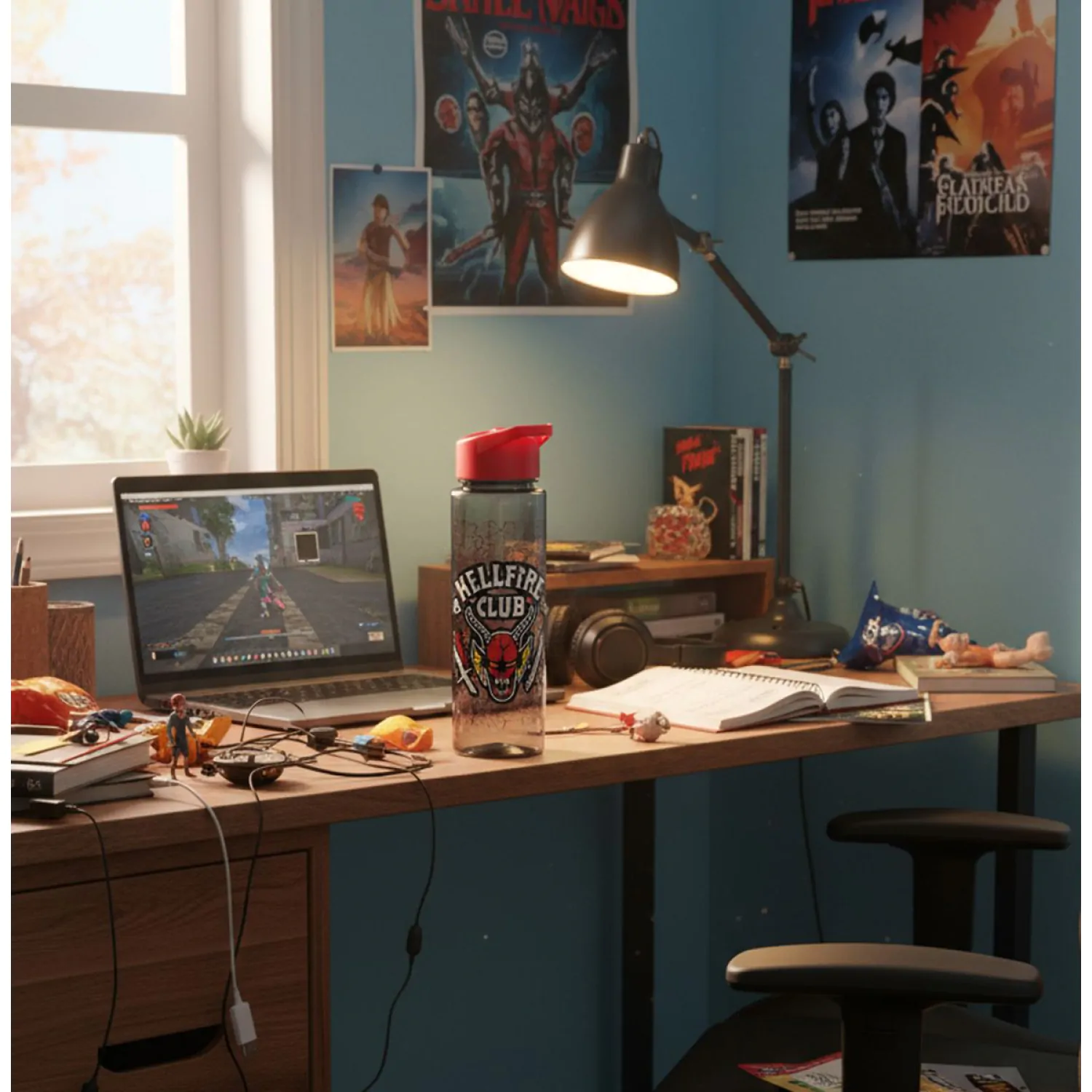 Stranger Things Trinkflasche Hellfire Club Produktfoto