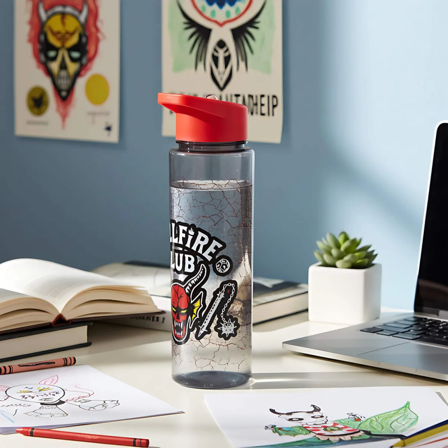 Stranger Things Trinkflasche Hellfire Club Produktfoto