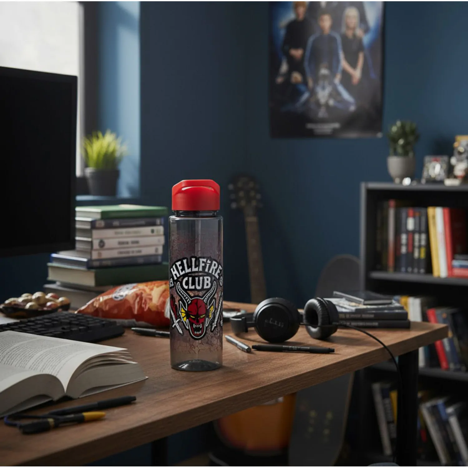 Stranger Things Trinkflasche Hellfire Club Produktfoto