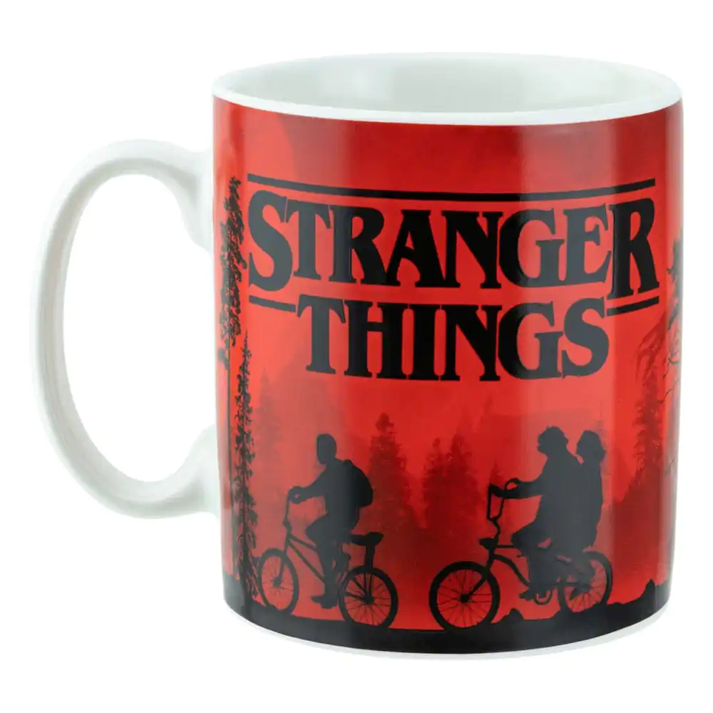 Stranger Things Tasse und Aufkleber Produktfoto