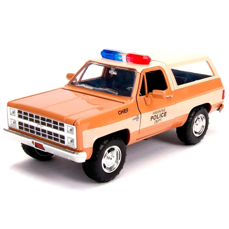 Stranger Things Chevy K5 Blaze 1980 Metallauto + Abzeichen Produktfoto