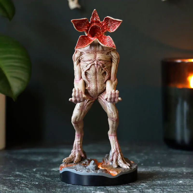 Stranger Things Demogorgon Controller/Telefonhalter Cable Guy Figur 20cm termékfotó