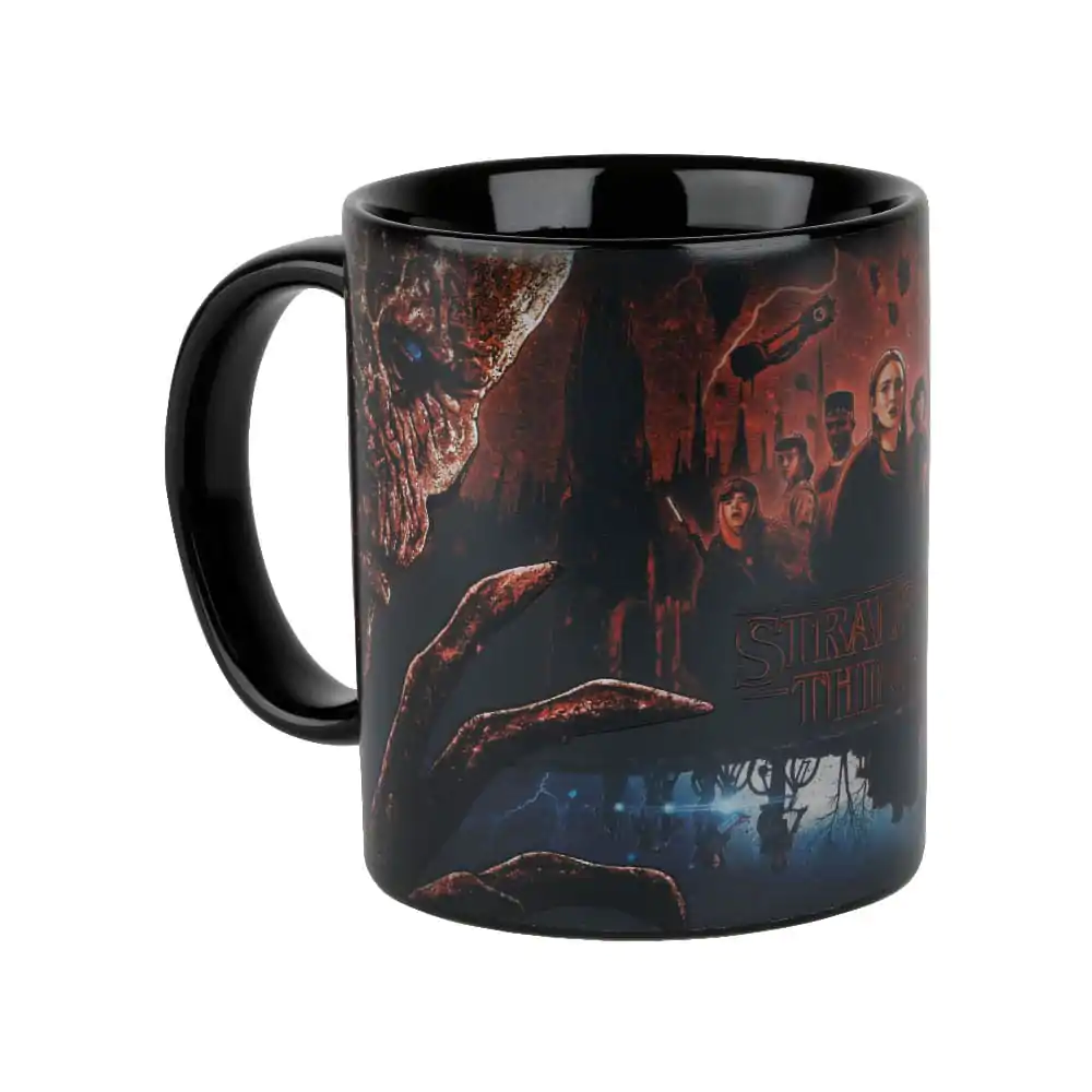 Stranger Things Tasse mit Thermoeffekt Duell 320 ml Produktfoto