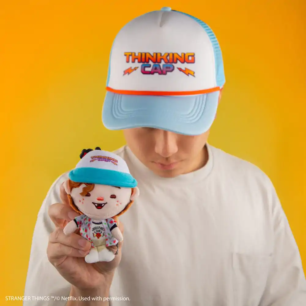 Stranger Things Plüsch Schlüsselanhänger Dustin Henderson 12 cm Produktfoto