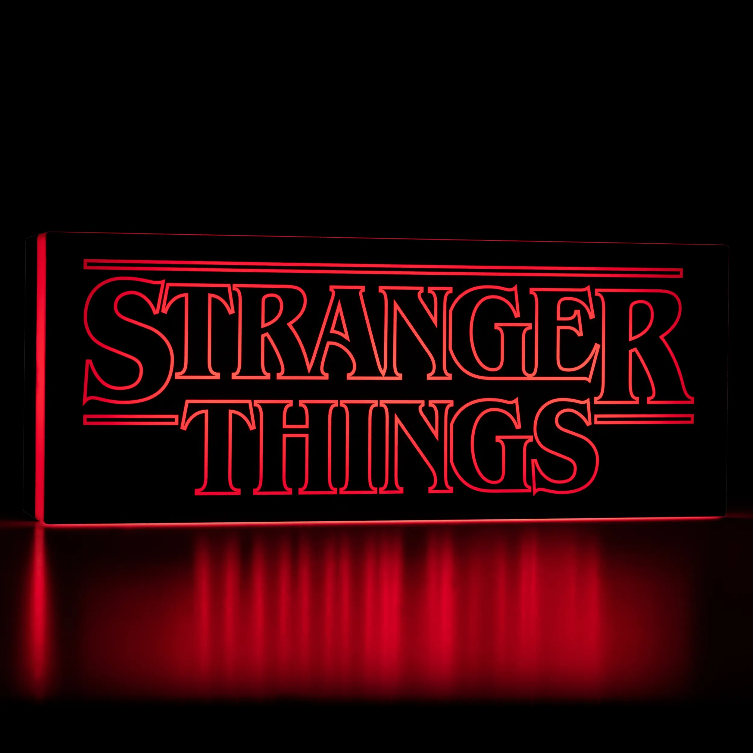 STRANGER THINGS - Logo Lampe Produktfoto