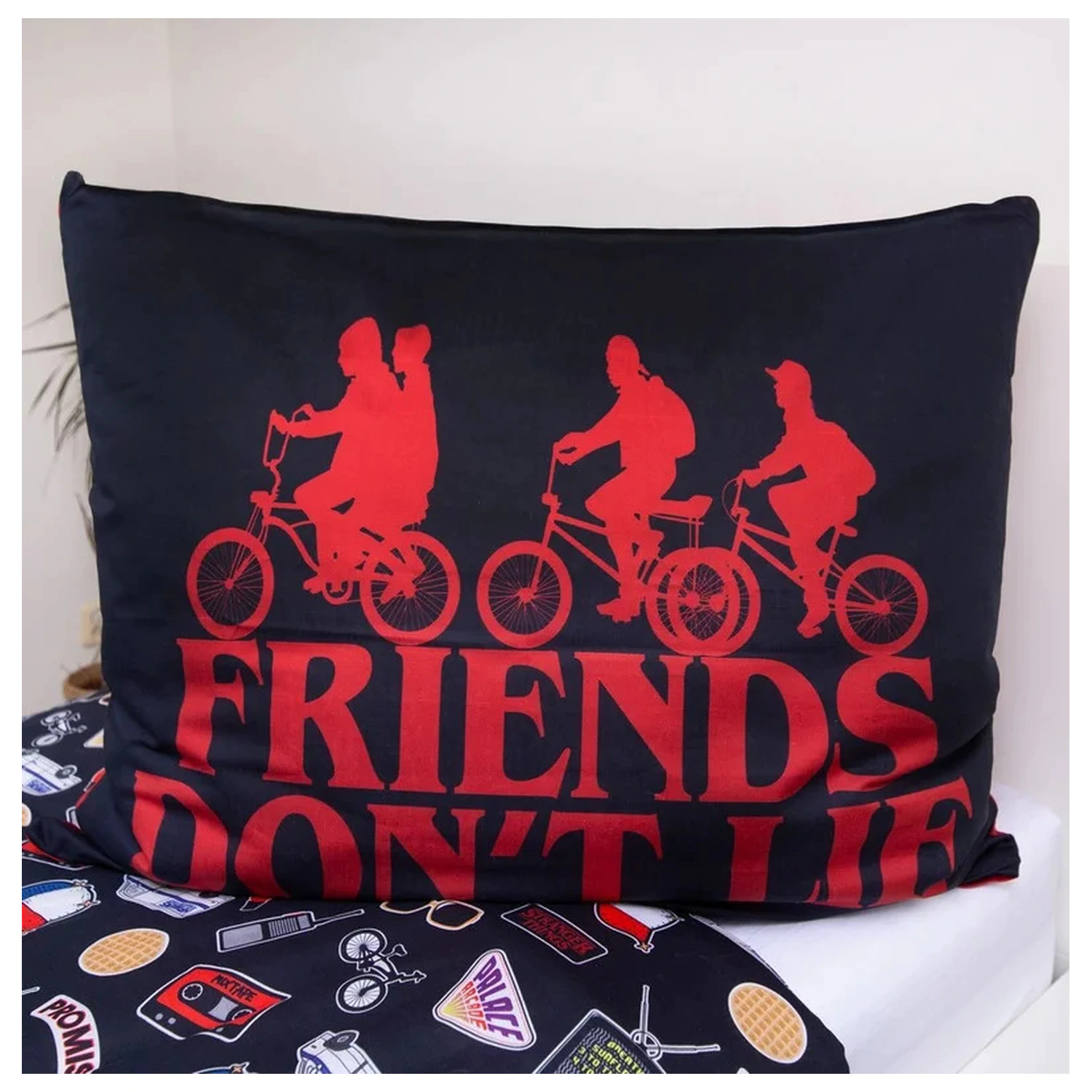 Stranger Things Upside Down Dark Bettbezug Produktfoto