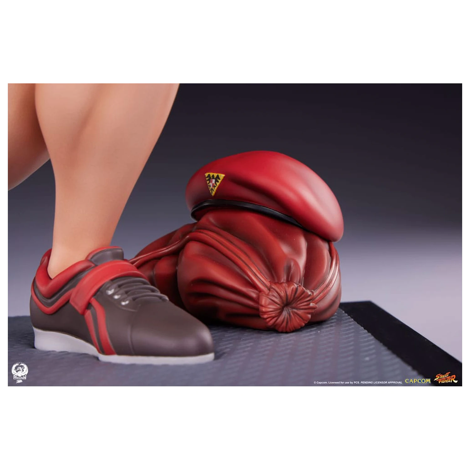 Street Fighter Premier Series Statue 1/4 Cammy: Powerlifting 41 cm Produktfoto