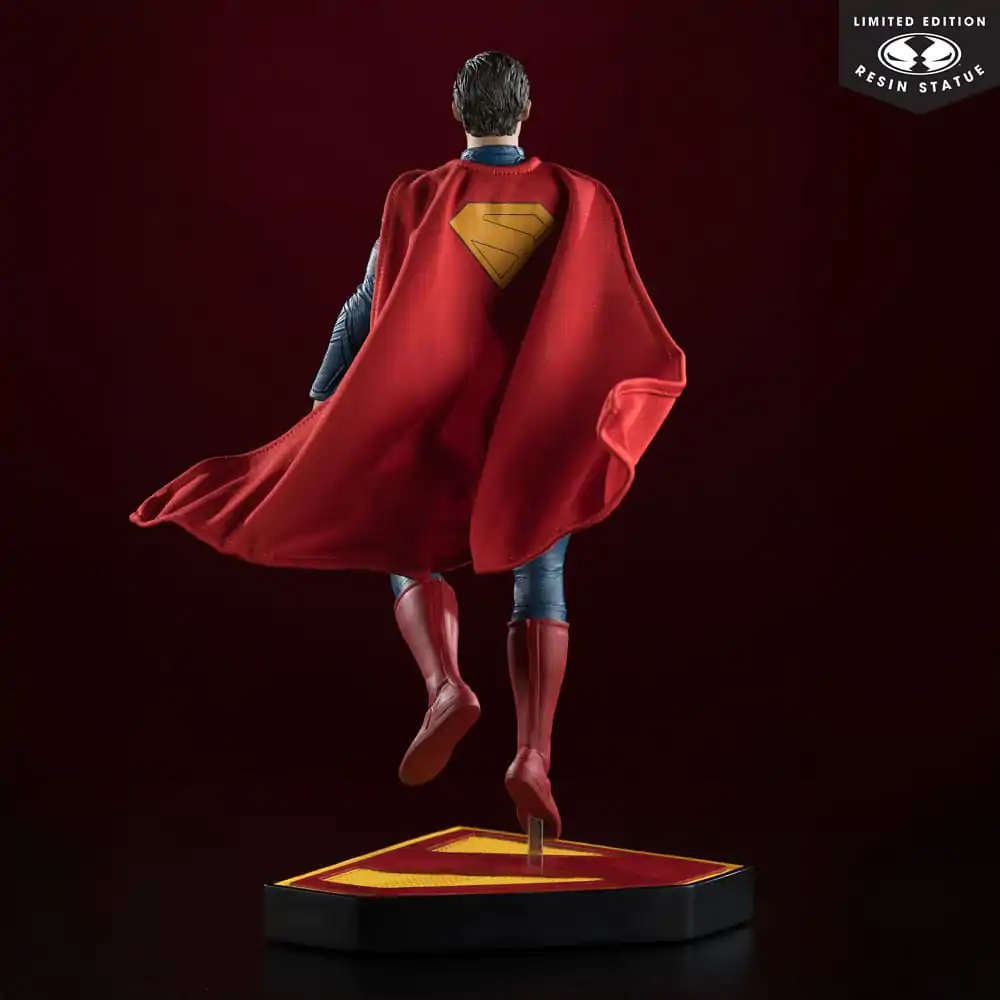 Superman (2025) DC Direct 1/6 Statue Superman 35 cm Produktfoto