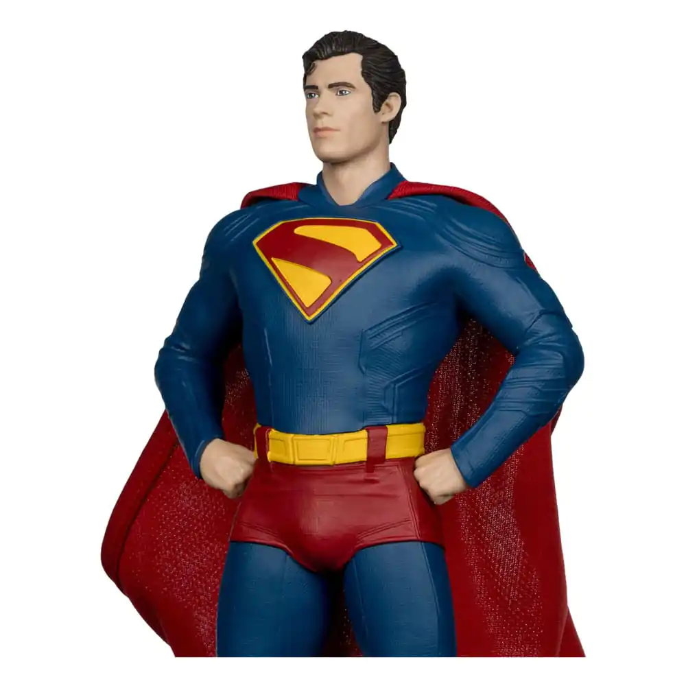 Superman (2025) DC Multiverse Mega Action Figur Superman 28 cm Produktfoto