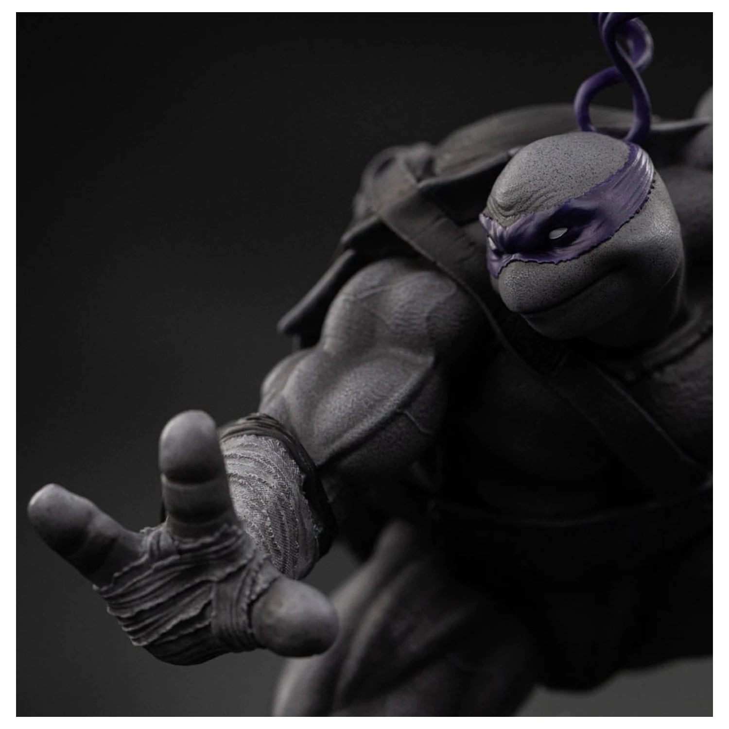 Teenage Mutant Ninja Turtles Art Scale Statue 1/10 Donatello Black and White Variant 26 cm Produktfoto