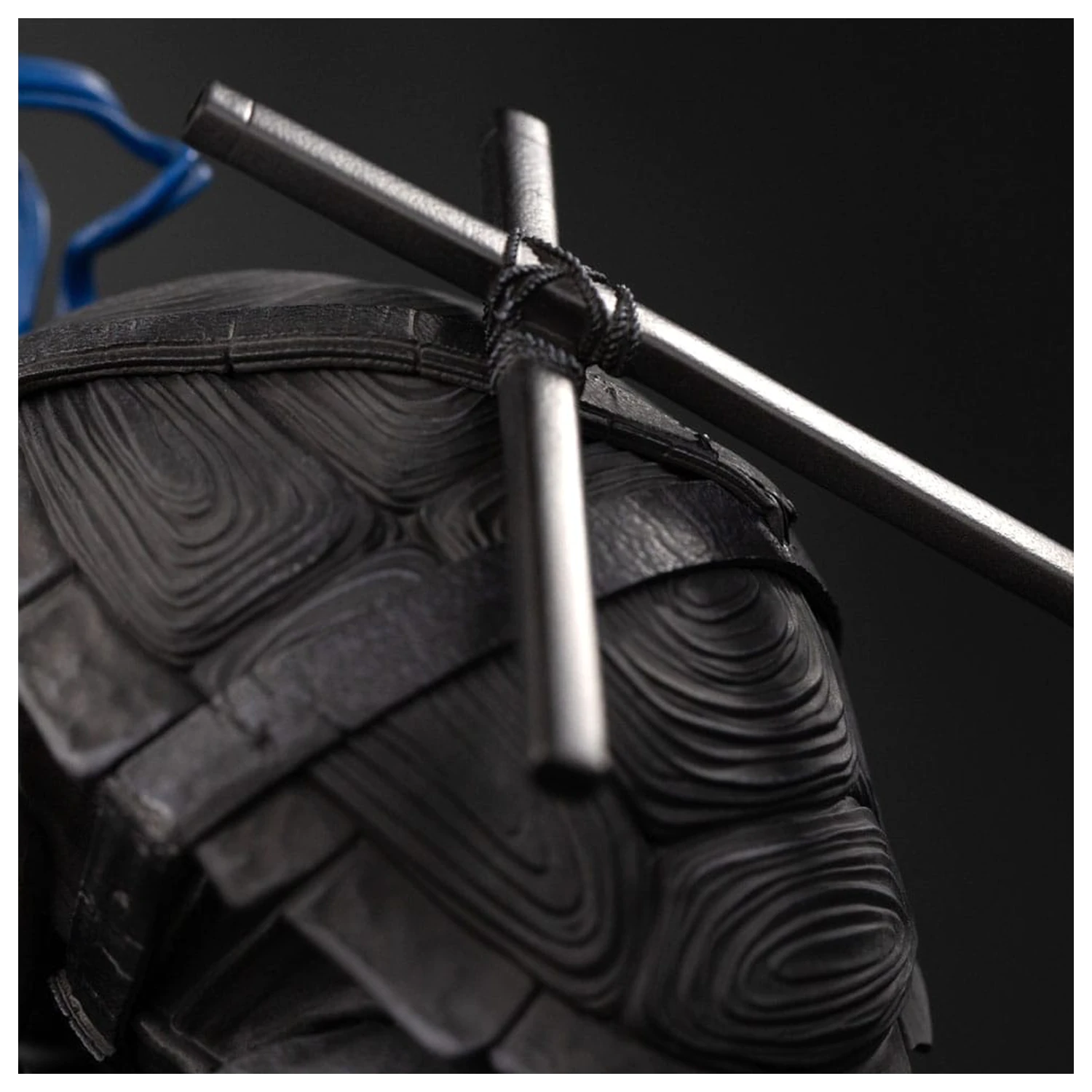 Teenage Mutant Ninja Turtles Art Scale Statue im Maßstab 1/10 Leonardo Black and White Variant 26 cm Produktfoto