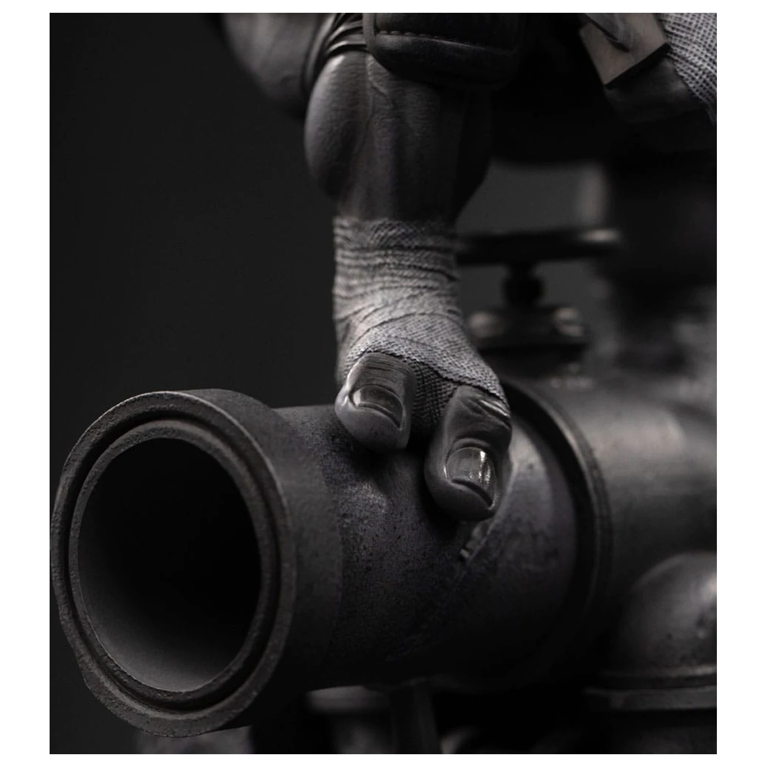 Teenage Mutant Ninja Turtles Art Scale Statue im Maßstab 1/10 Leonardo Black and White Variant 26 cm Produktfoto