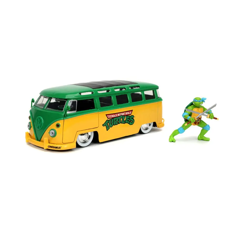 Teenage Mutant Ninja Turtles Hollywood Rides Diecast Modell 1/24 1962 VW Bus mit Leonardo Figur Produktfoto
