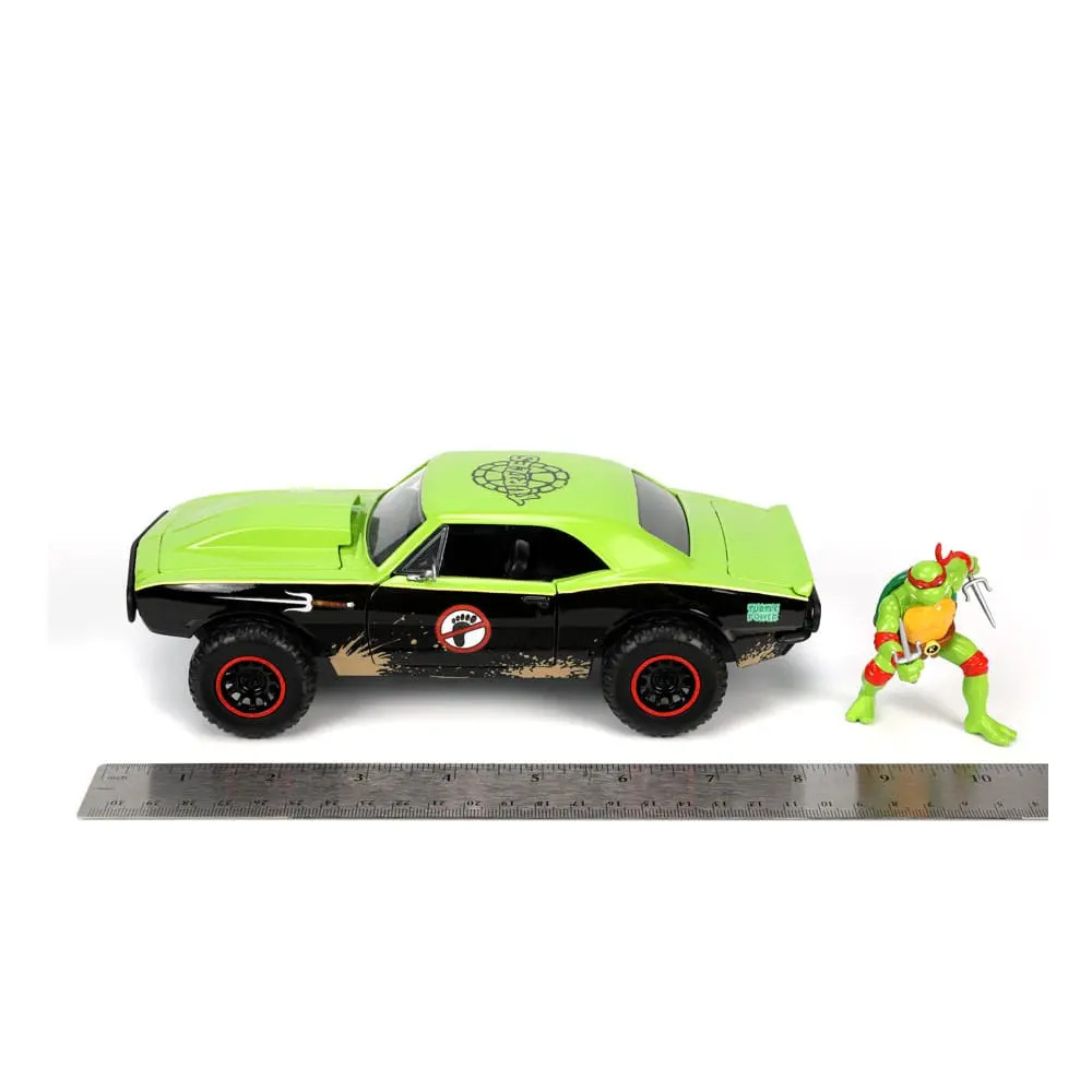 Teenage Mutant Ninja Turtles Hollywood Rides Diecast Modell 1/24 1967 Chevrolet Camaro mit Raphael Figur Produktfoto