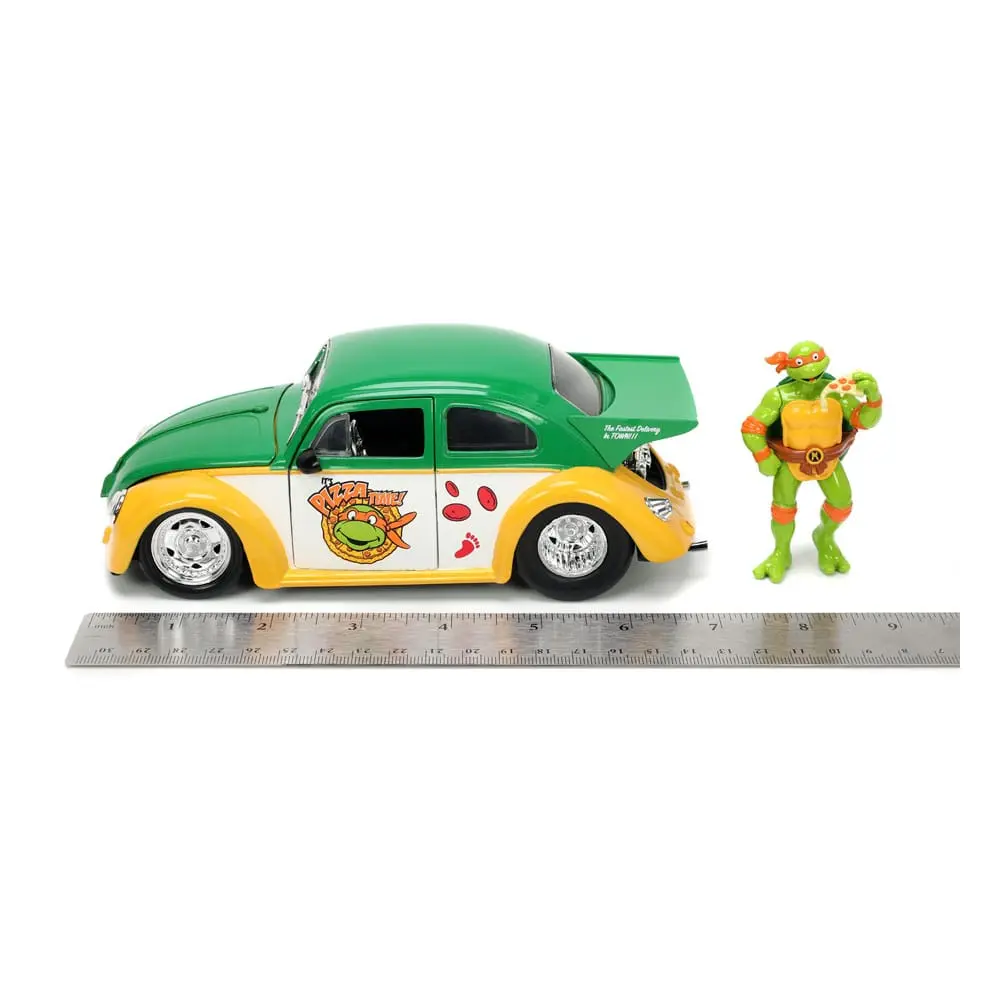 Teenage Mutant Ninja Turtles Hollywood Rides Diecast Modell 1/24 VW Drag Beetle mit Michelangelo Figur Produktfoto