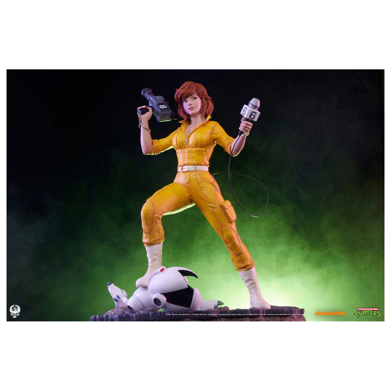 Teenage Mutant Ninja Turtles Premier Series Statue 1/4 April O'Neil 46 cm Produktfoto