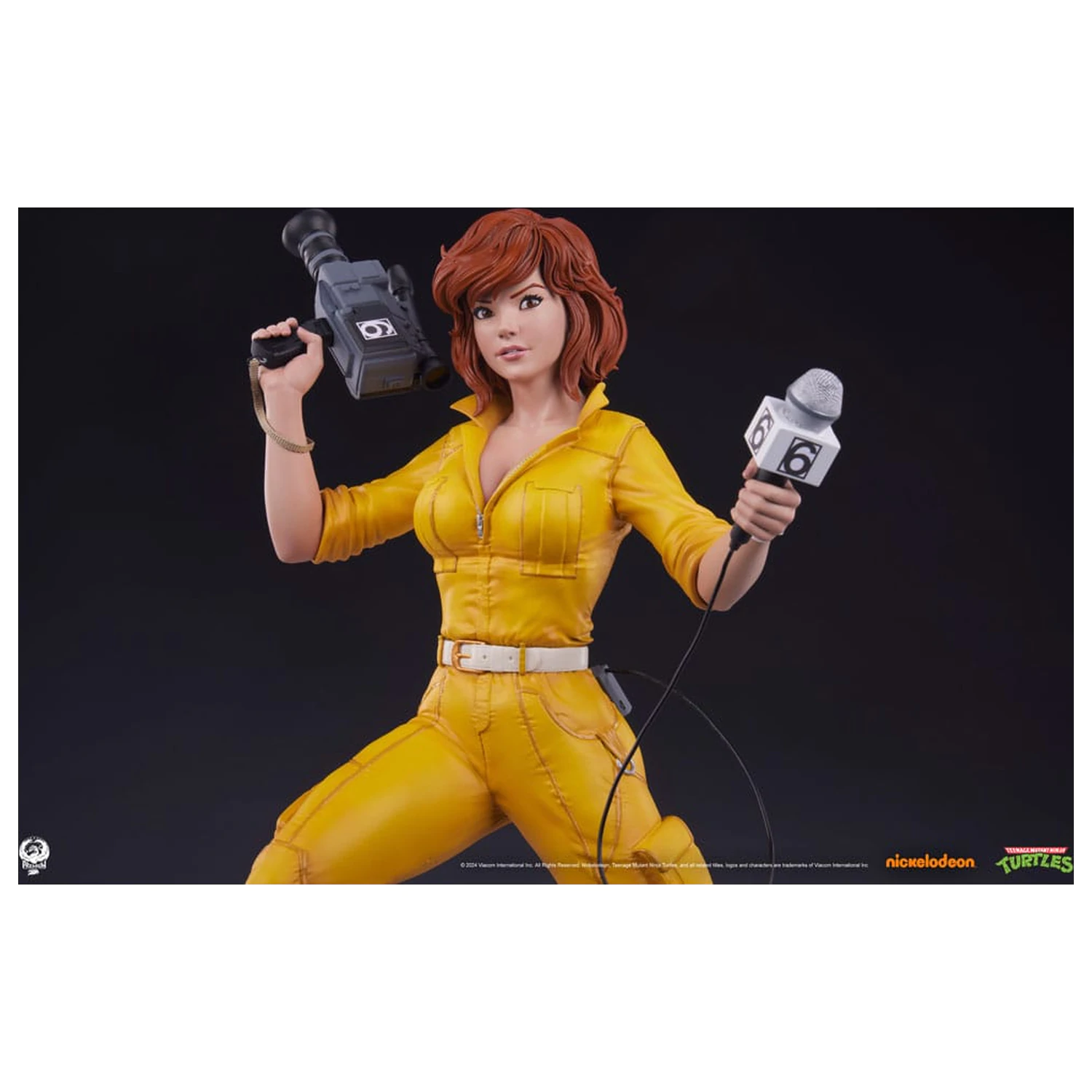 Teenage Mutant Ninja Turtles Premier Series Statue 1/4 April O'Neil 46 cm Produktfoto