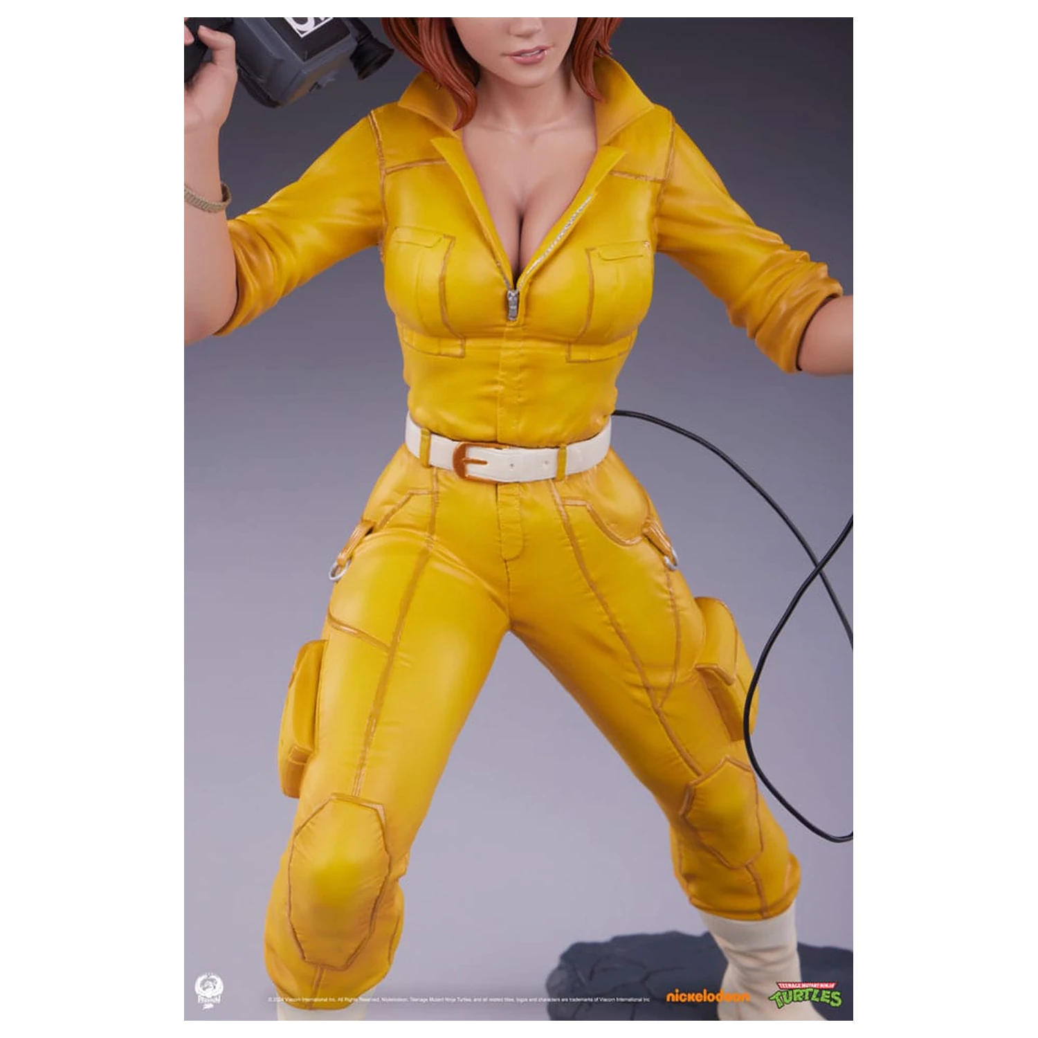 Teenage Mutant Ninja Turtles Premier Series Statue 1/4 April O'Neil 46 cm Produktfoto