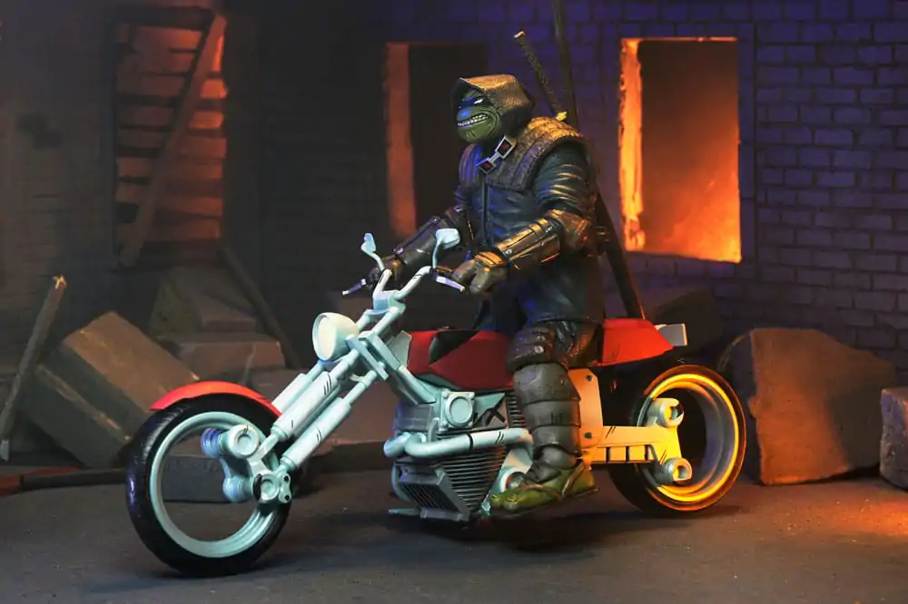 Teenage Mutant Ninja Turtles (The Last Ronin The Lost Years) Actionfigur Casey Marie with Last Ronin Motorcycle 18 cm Produktfoto