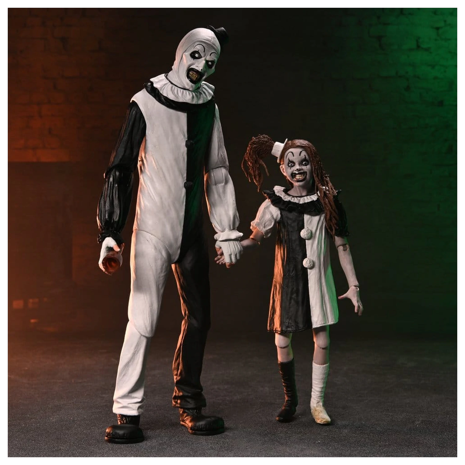 Terrifier 2 2er-Pack Action-Figuren Ultimate Art the Clown & Little Pale Girl 18 cm Produktfoto