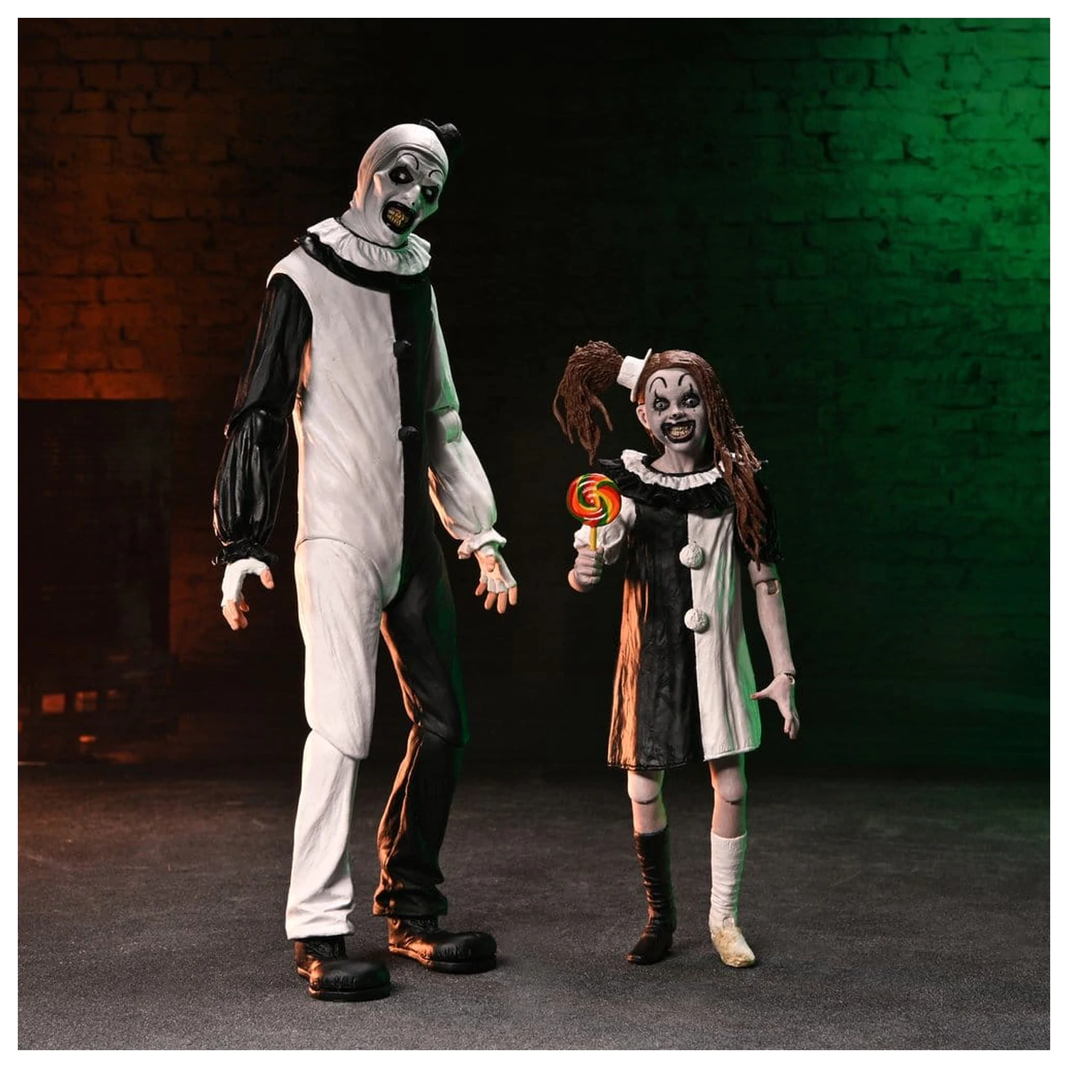 Terrifier 2 2er-Pack Action-Figuren Ultimate Art the Clown & Little Pale Girl 18 cm Produktfoto