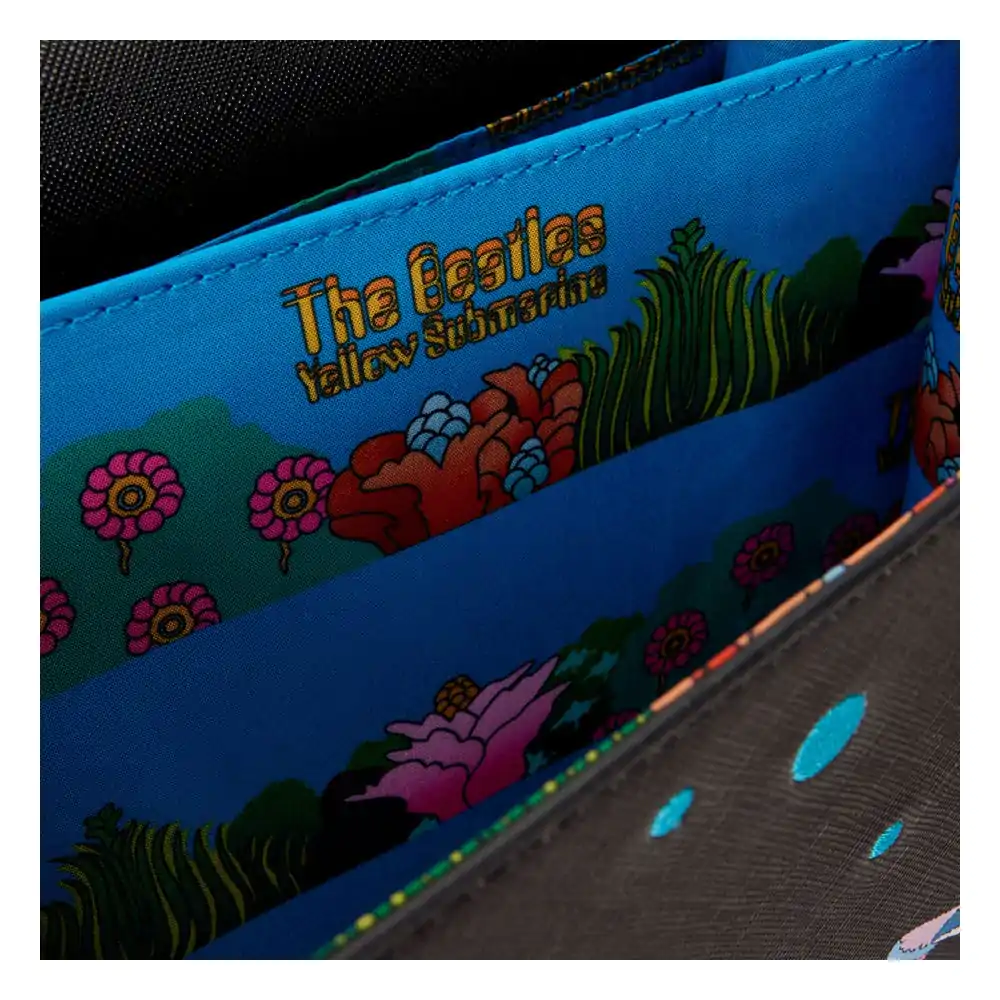 The Beatles by Loungefly Umhängetasche Yellow Submarine Flap Pocket termékfotó