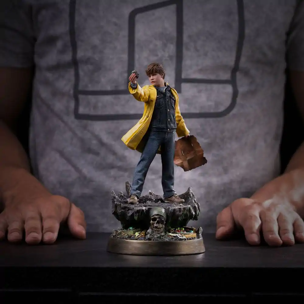 The Goonies Art Scale Statue 1/10 Mikey Walsh (40th anniversary) 21 Zentimeter Produktfoto