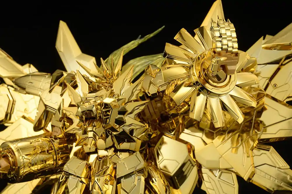 The King of Braves GaoGaiGar Amakunitech Plastic Model Kit Genesic Gaogaigar The Golden Destroyer 18 cm Produktfoto