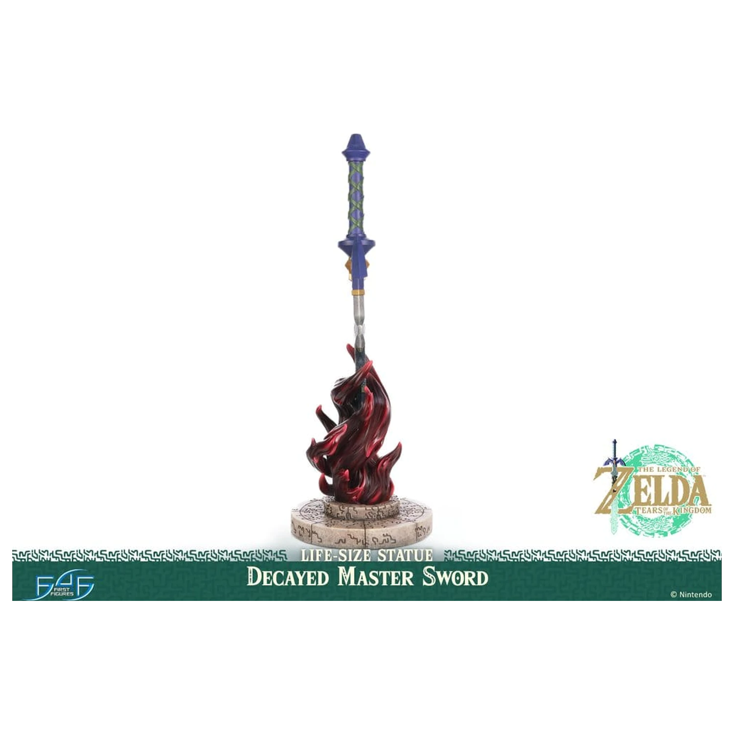 The Legend of Zelda: Tears of the Kingdom lebensgroße Statue 1/1 Decayed Master Sword 71 cm Produktfoto