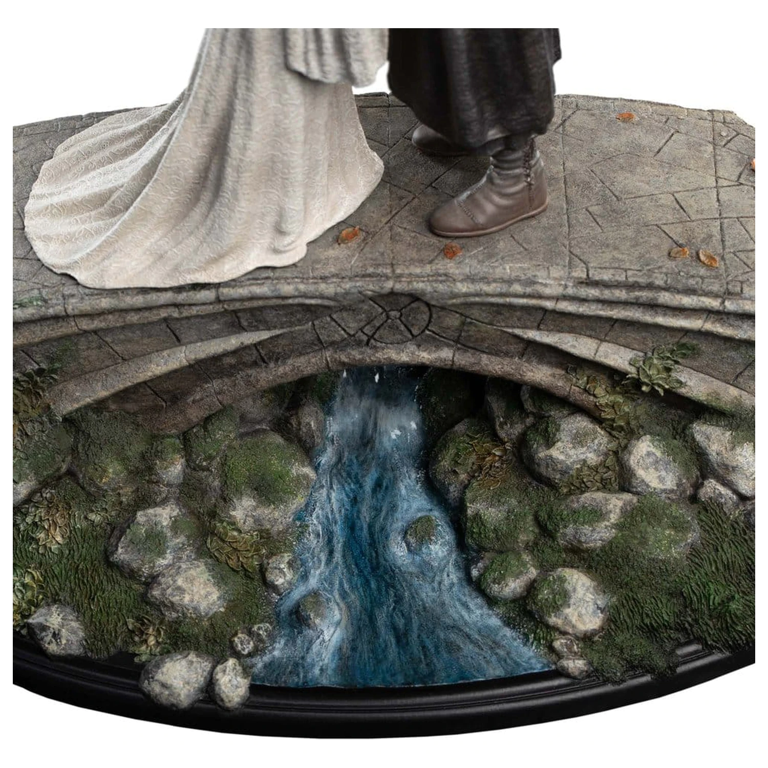 The Lord of the Rings Mini Statue Aragorn & Arwen 24 cm Produktfoto