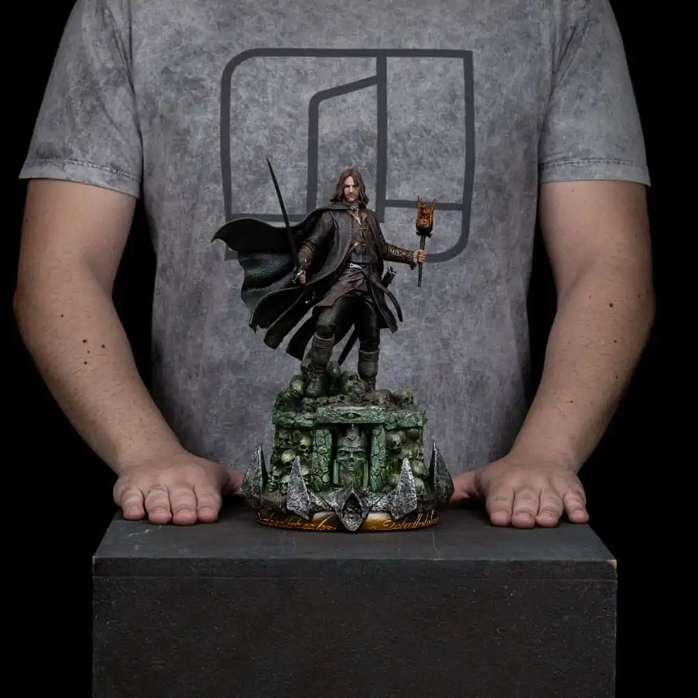The Lord of the Rings Art Scale Statue 1/10 Aragorn Unleashed 31 cm Produktfoto