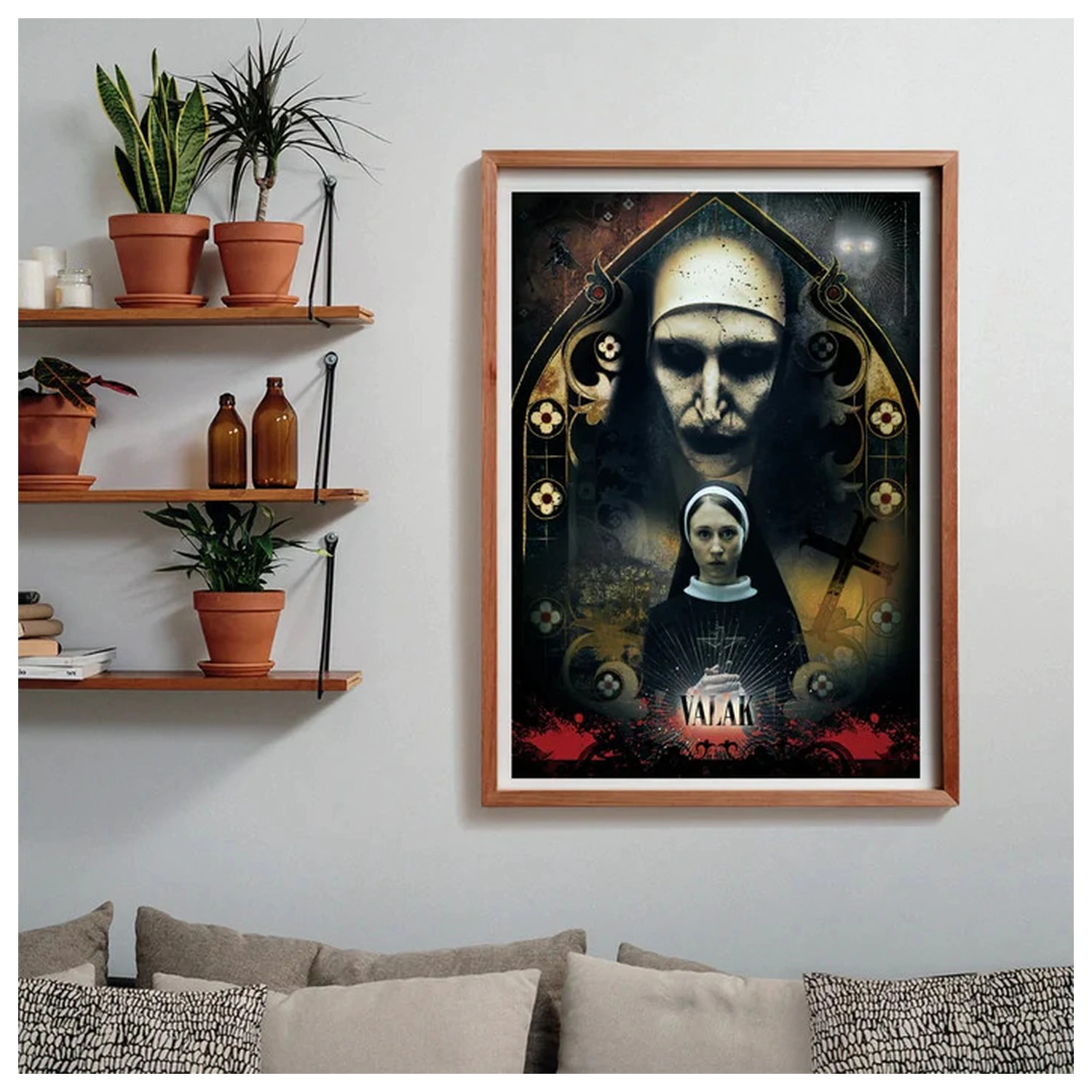 The Nun Valak 1000-teiliges Compact Puzzle Produktfoto