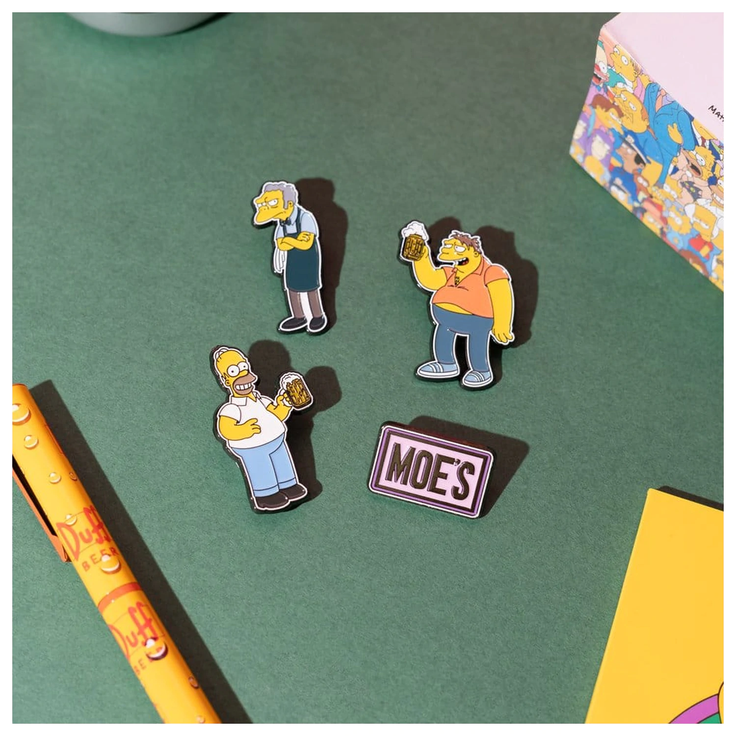 The Simpsons Pin Badges Set von 4 Moe's Tavern Produktfoto