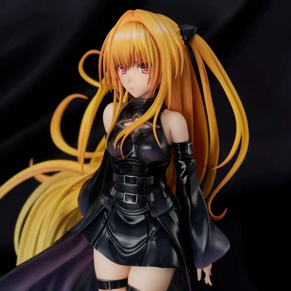 To Love-Ru Darkness PVC Statue 1/6 Golden Darkness Black Trance Version 20 cm Produktfoto