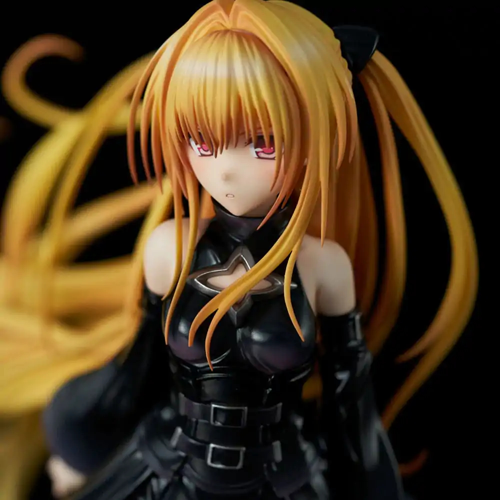To Love-Ru Darkness PVC Statue 1/6 Golden Darkness Black Trance Version 20 cm Produktfoto