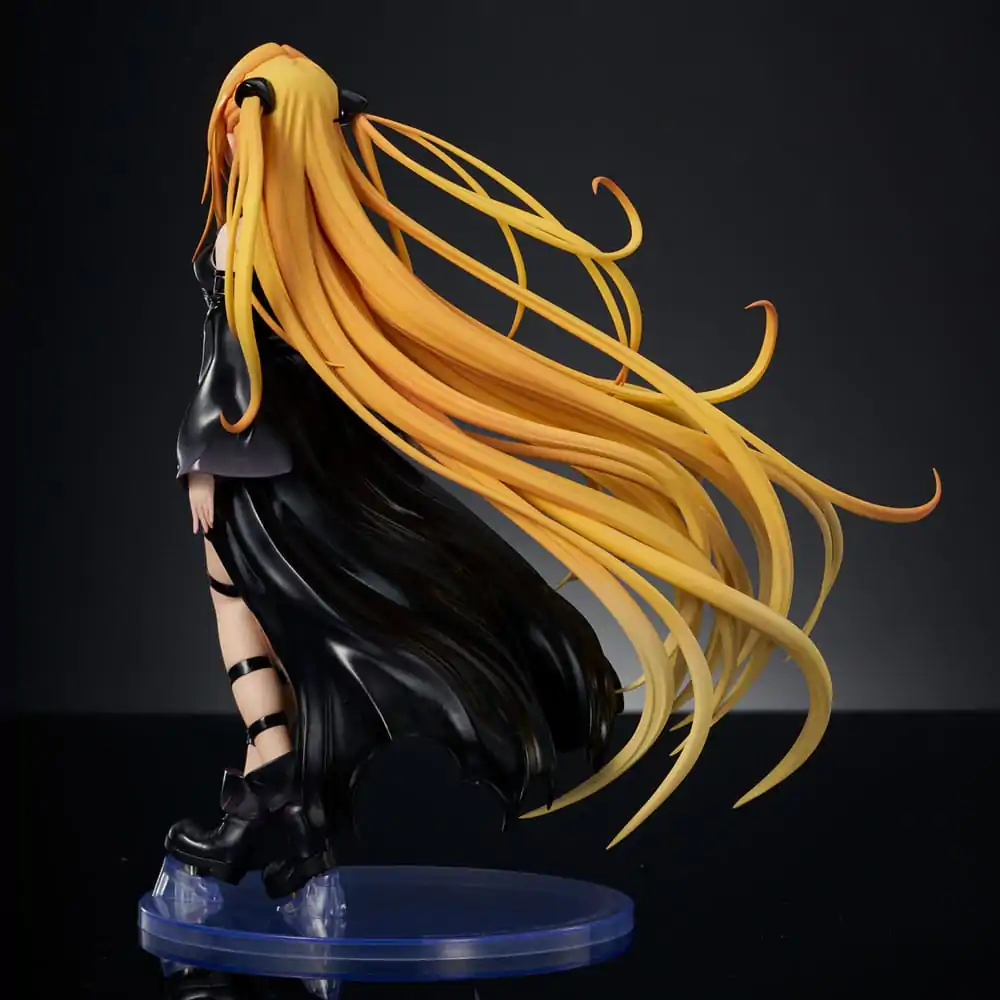 To Love-Ru Darkness PVC Statue 1/6 Golden Darkness Black Trance Version 20 cm Produktfoto