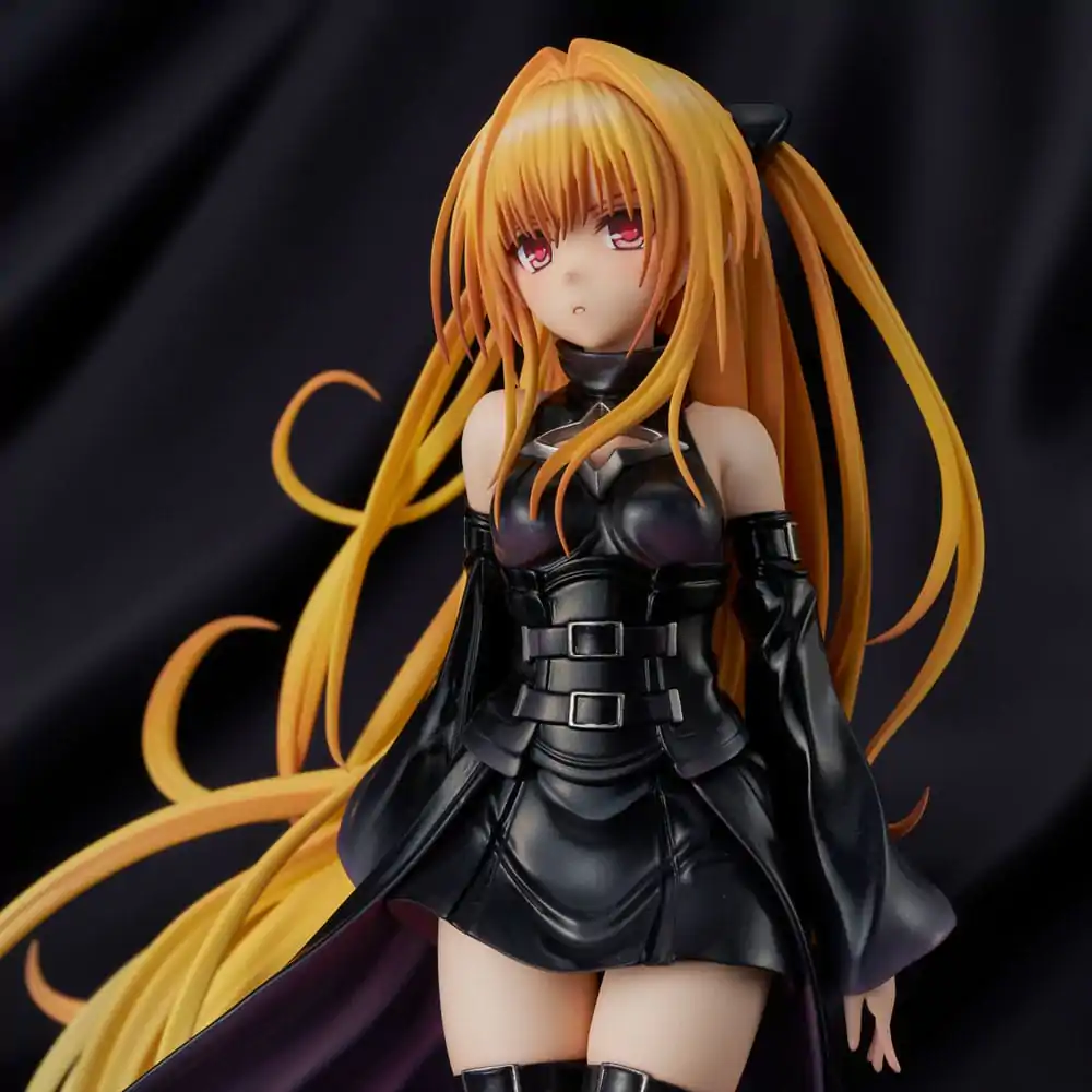 To Love-Ru Darkness PVC Statue 1/6 Golden Darkness Black Trance Version 20 cm Produktfoto