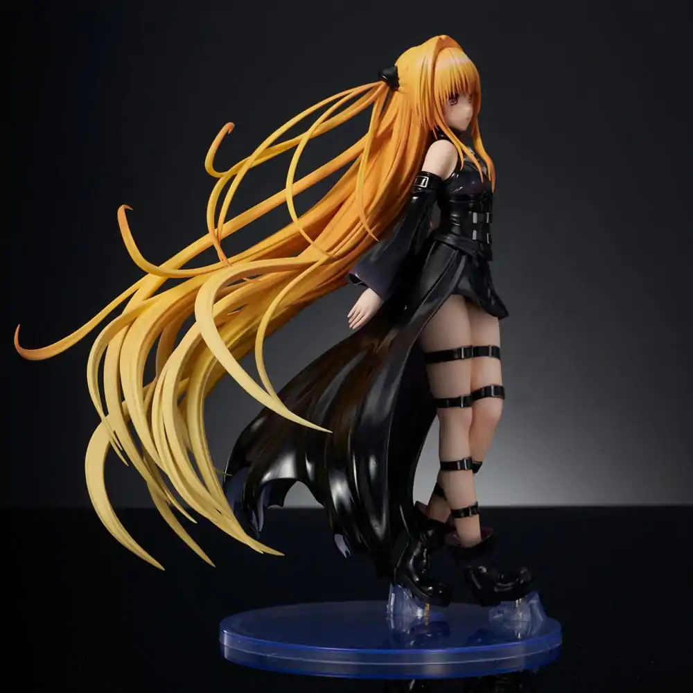 To Love-Ru Darkness PVC Statue 1/6 Golden Darkness Black Trance Version 20 cm Produktfoto