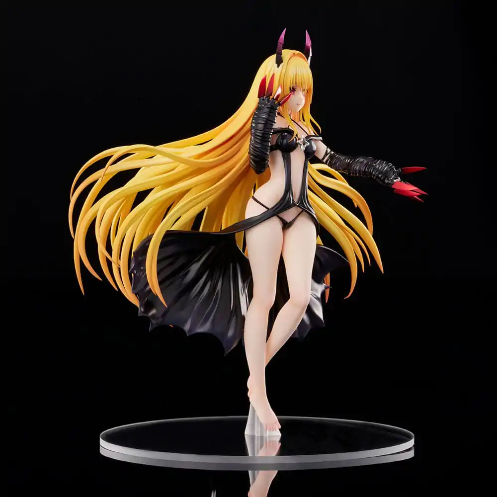 To Love-Ru Darkness PVC Statue 1/6 Golden Darkness Darkness Ver. 30 cm Produktfoto