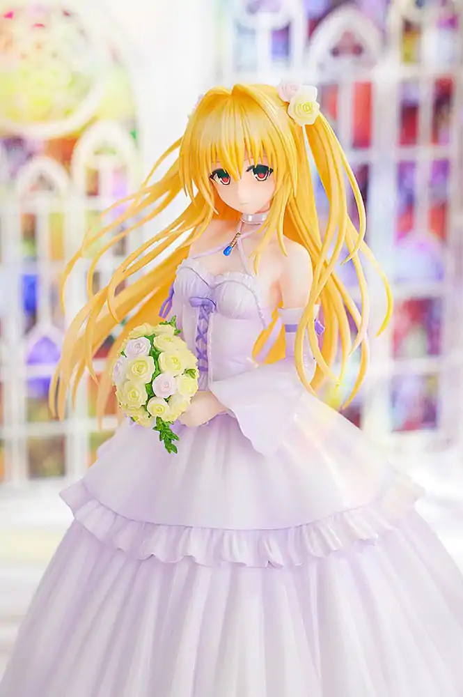 To Love-Ru Darkness PVC Statue 1/7 Golden Darkness Wedding Dress Ver. 23 cm termékfotó