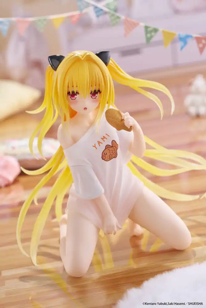 To Love-Ru Darkness PVC Statue Desktop Nette Figur Golden Darkness Roomwear Ver. 13 cm Produktfoto