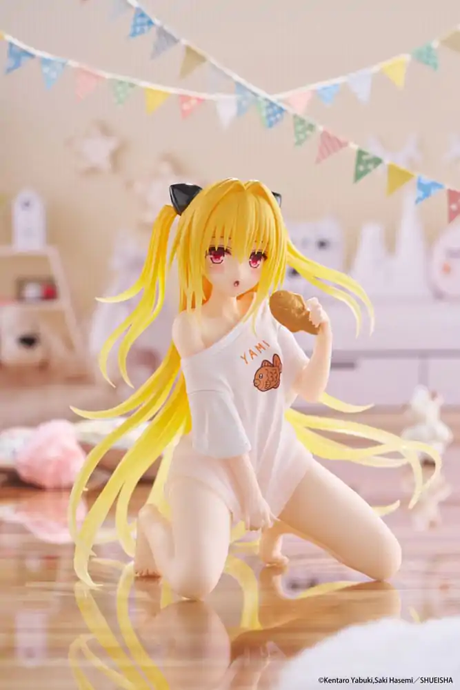 To Love-Ru Darkness PVC Statue Desktop Nette Figur Golden Darkness Roomwear Ver. 13 cm Produktfoto